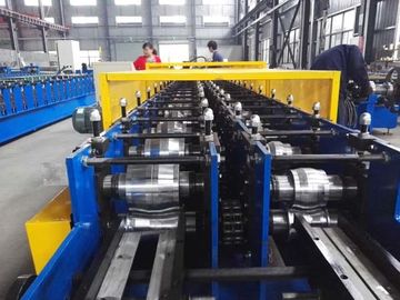 Máquina de moldeado de pernos de acero perfecto de alto volumen 380v / 3 fases / 50hz