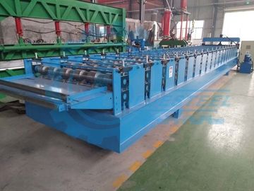 0.3-0.8 mm espesor de la máquina de moldeado de rodillos para techos metálicos 8-15 m/min Velocidad de moldeado ±2 mm Tolerancia de corte